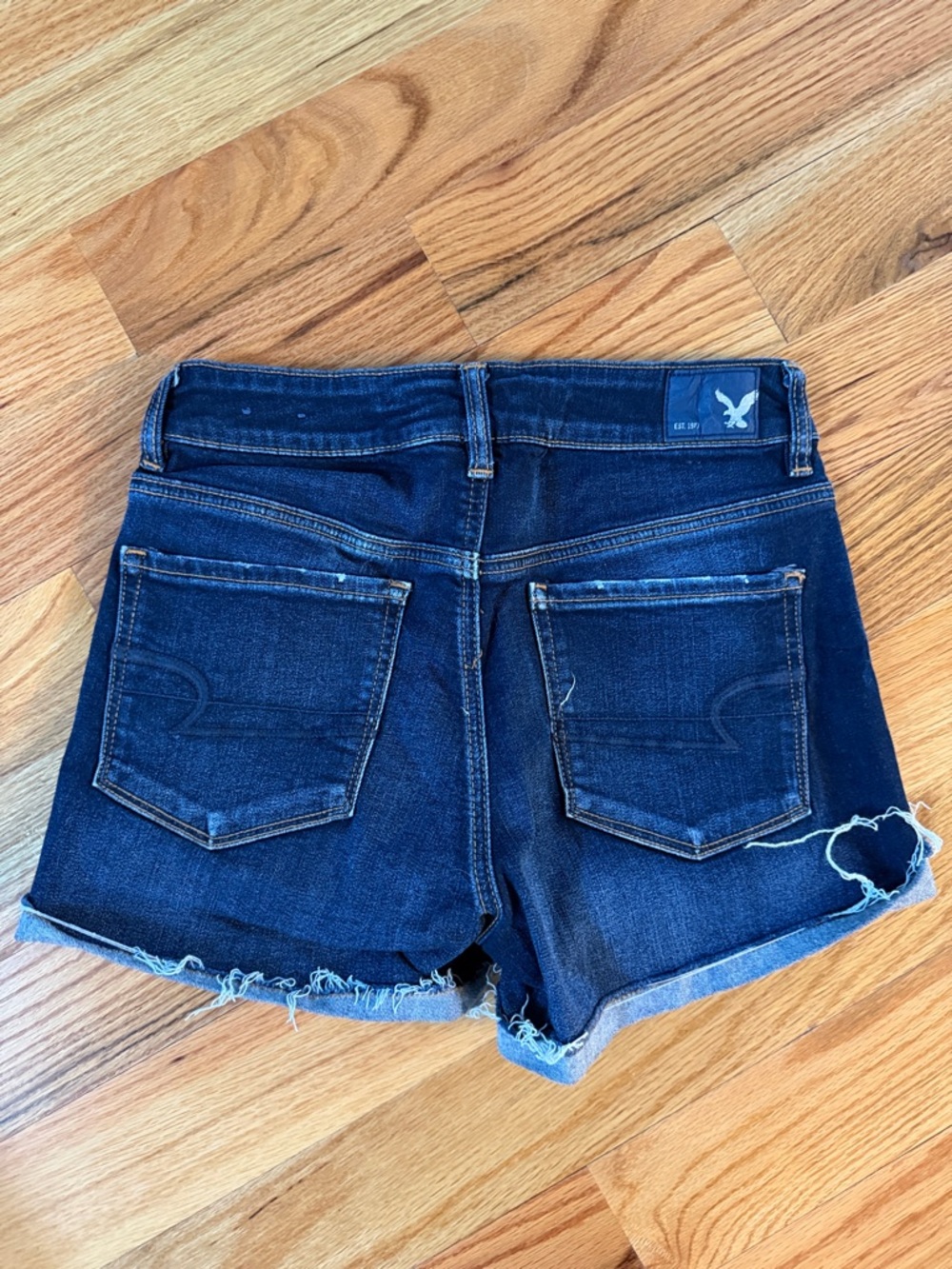 American Eagle Outfitters Dark Wash Hi Rise Shortie Size 6 Super Stretch